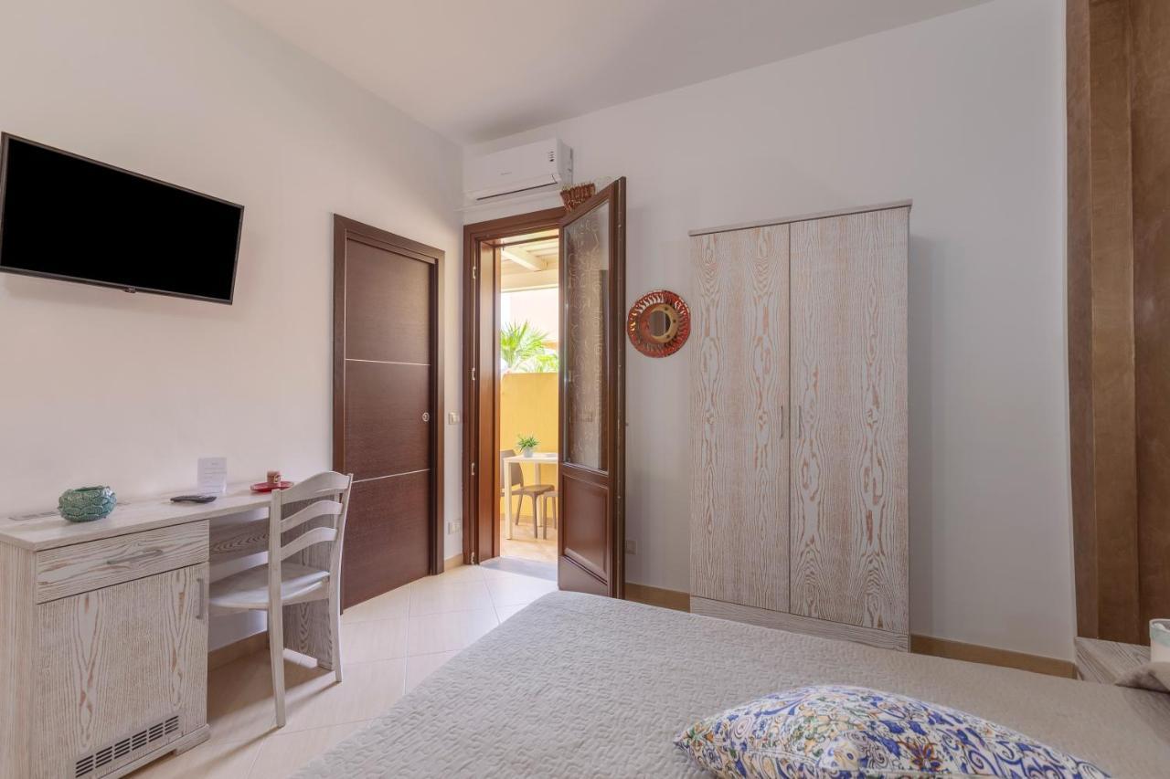 Terra Del Sole Bed & Breakfast Макари Екстериор снимка